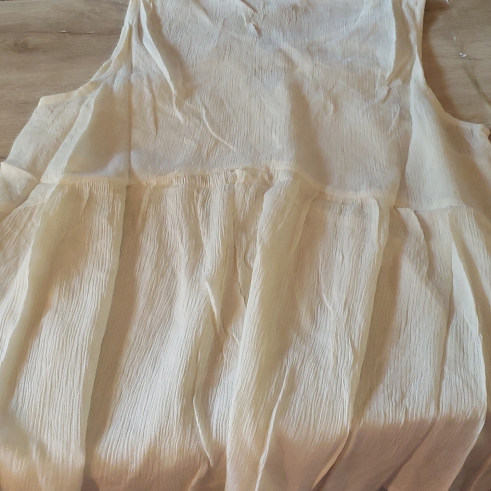 New boutique lace yoke tank top - Picture 11 of 12